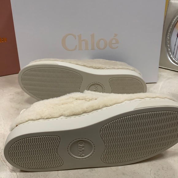 CHLOE LAUREN SLIP-ON SHEARLING SHOE IN MILD BEIGE REAL FUR DYED LAMBSKIN SIZE 9 - Picture 13 of 16